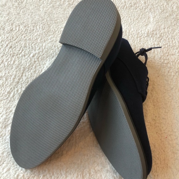 Public Opinion men show - Picture 3 of 3